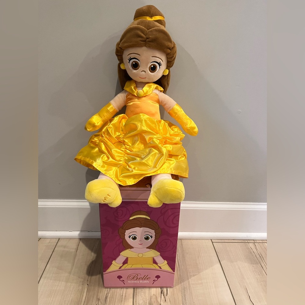 Belle scentsy buddy